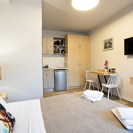 Akrogiali Apartments "By Checkin" Bali  エクステリア 写真