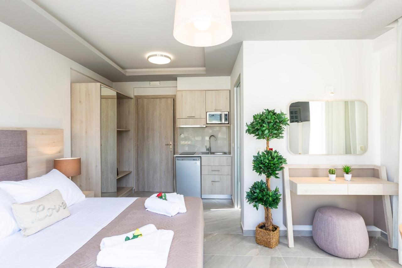 Akrogiali Apartments "By Checkin" Bali  エクステリア 写真