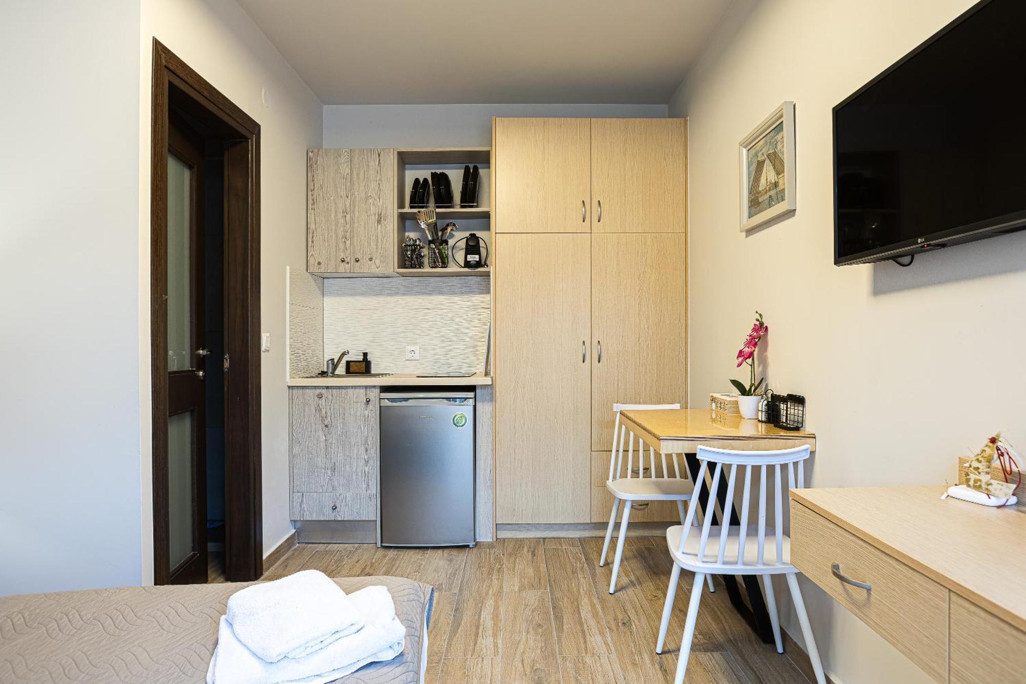 Akrogiali Apartments "By Checkin" Bali  エクステリア 写真